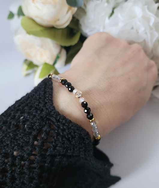 bransoletki z kamieni naturalnych OCHRONA i wytrwałość- delikatna bransoletka z Turmalinem