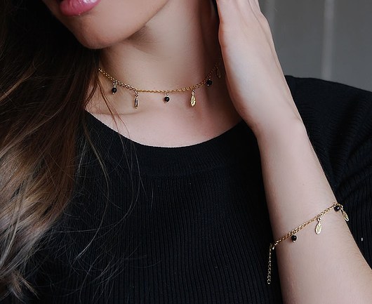 Złoty choker/ naszyjnik piórka i onyks Coccola JEWELLERY