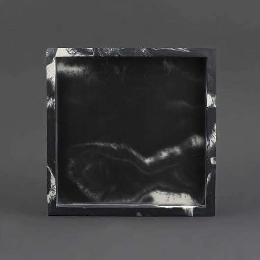 deski do krojenia i tace Kwadratowa betonowa tacka BLACK 14 CM