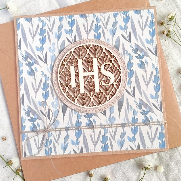 kartki na komunię Kartka komunijna dla chłopca 2026 : kwiaty niebiesko-szare