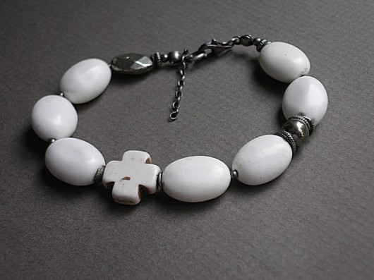 White cross-bransoletka Katia i krokodyl