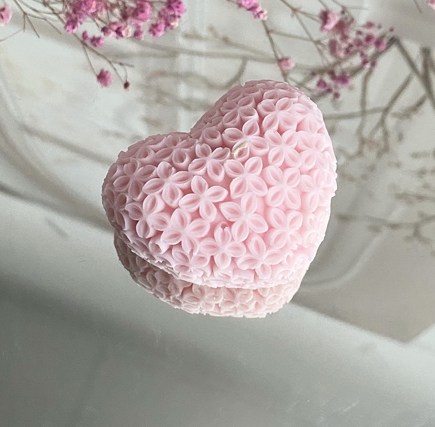 świeczniki i świece Świeca sojowa ekologiczna dekoracyjna "Flowers Heart" 60x35mmv