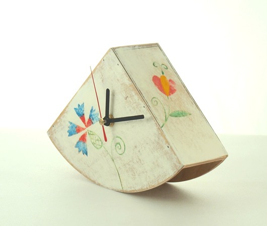 BuJAczeK foLK flo Clock Wood Studio