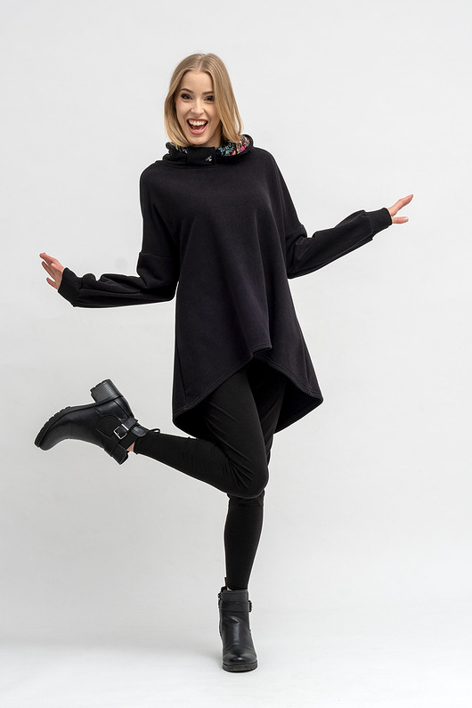 bluza bez kaptura damska BLUZA ASYMETRYCZNA ,,RAVEL'' czarna+wzór jesieni