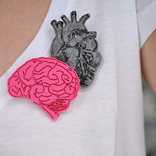 Broszka filcowa mózg anatomiczny felt label