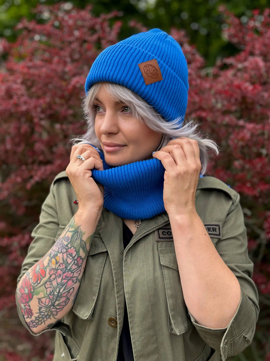 czapki damskie Bawełniana czapka beanie logo ekoskórka Niebieski Kobalt