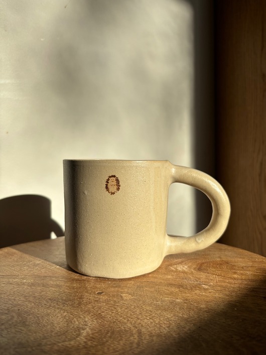 kubki i filiżanki Duży Ceramiczny Kubek Handmade 450 ml z Jeżami Modern Farmhouse