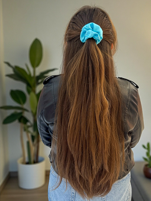 gumki do włosów Jedwabna scrunchie gumka frotka midi błękitna