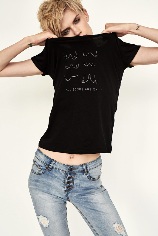 t-shirt damskie Femi-Shirt "All Boobs Are OK" Czarna