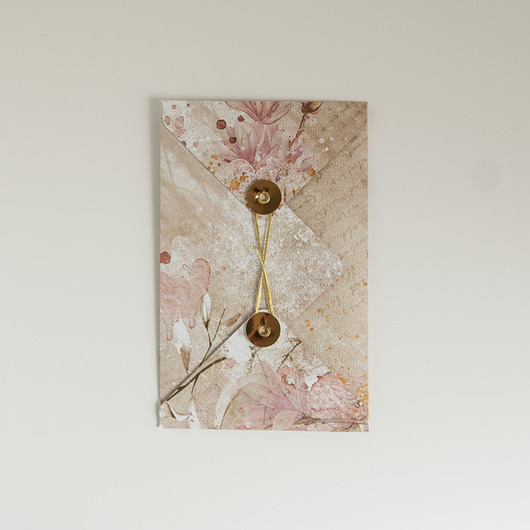 kartki scrapbooking Kartka ślubna kopertówka ze sznureczkiem