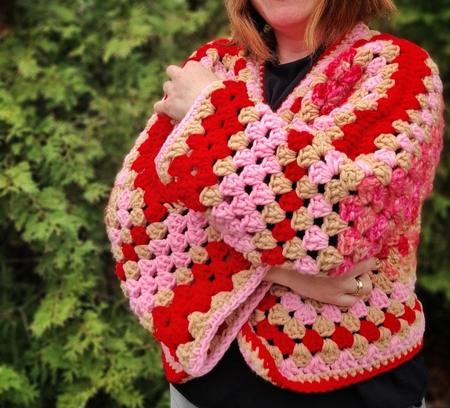 kardigany damskie "W malinowym chruśniaku" ciepły gruby kardigan