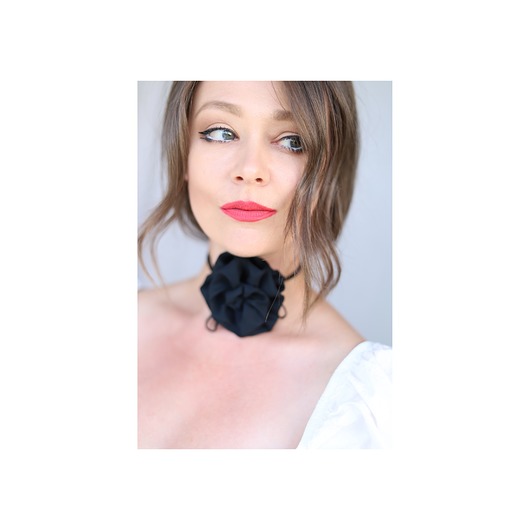 chokery Czarny  jedwabny choker róża