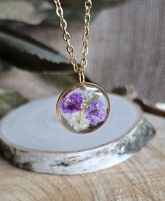 wisiory Złoty wisiorek prawdziwe kwiaty zawieszka fioletowy kwiat