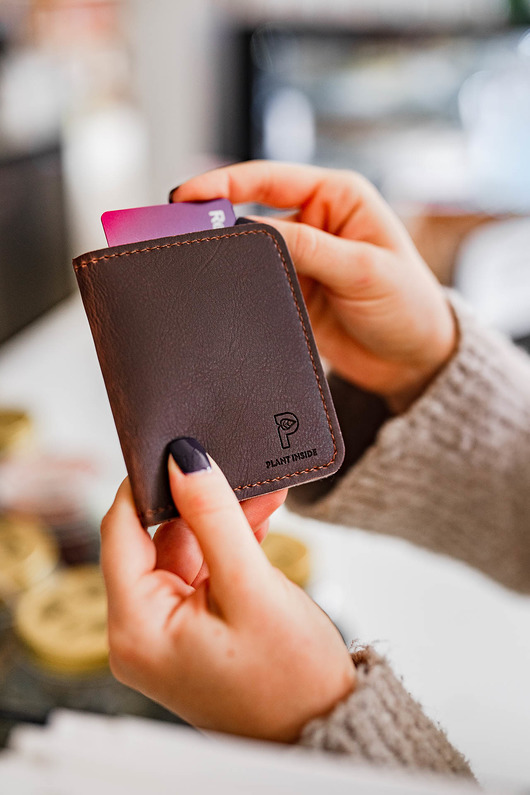 portfele męskie Portfel -  Card holder - skóra wegańska z kukurydzy - brązowy - unisex