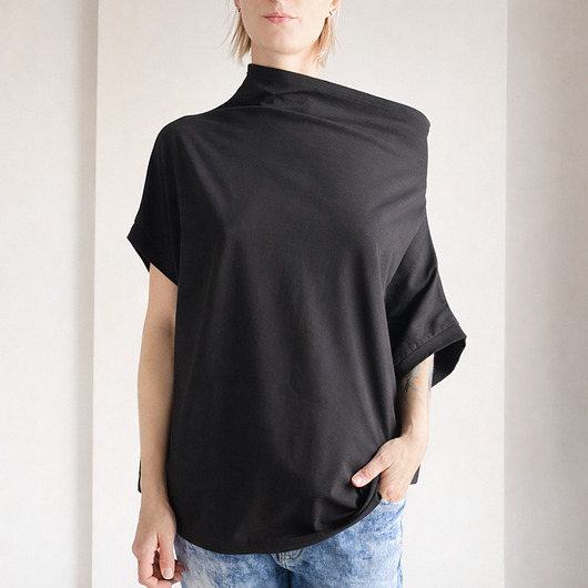 t-shirt damskie Czarna bluzka ze stójką