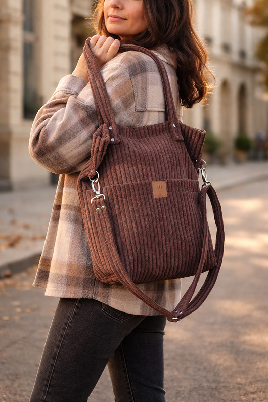 torby na ramię Sztruksowa torebka z kieszeniami Brązowa