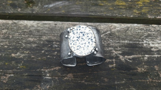 bransoletki wire wrapping Dalmatyńczyk - bransoletka regulowana