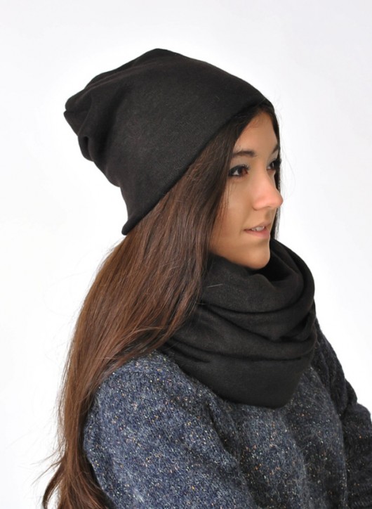 Czarna czapka beanie z podwójnego materiału marvellous