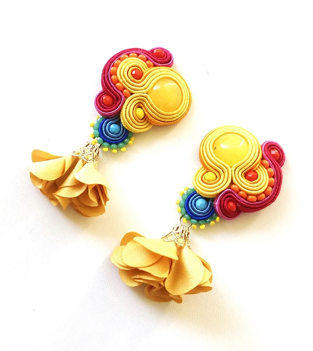 kolczyki soutache Sutaszowe kolczyki MENTONA z kwiatami