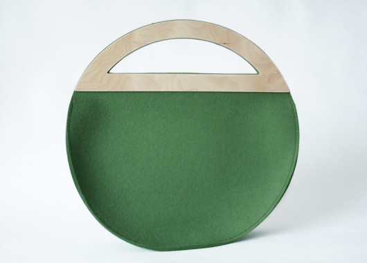 Round felt bag Green moo studio