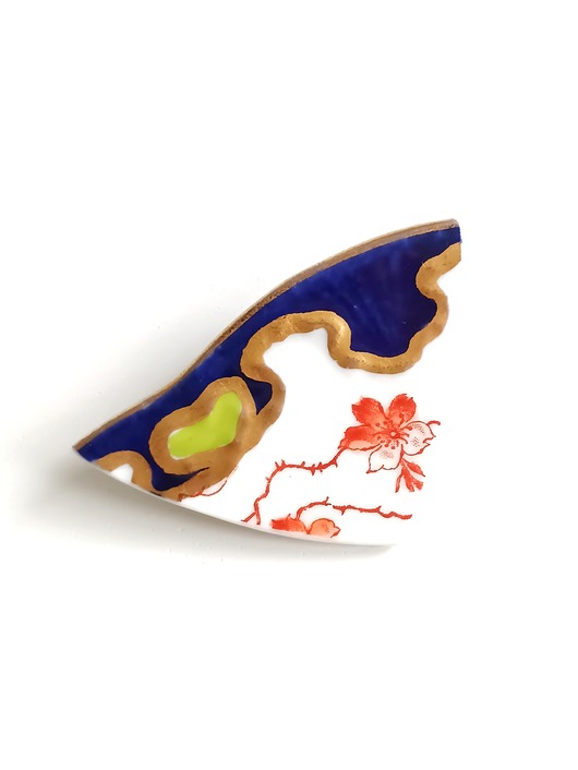 broszki Broszka z czerwonym kwiatkiem