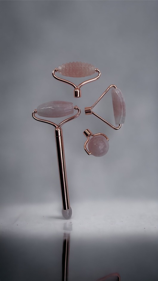 akcesoria dla niej Masażer do twarzy 4 in 1 (kwarc różowy rose quartz roller) - STONE CARE