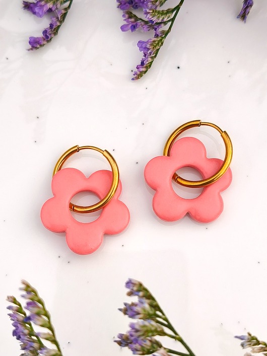 kolczyki z masy plastycznej Kolczyki urocze różowe kwiatuszki, zestaw 2w1, prezent na walentynki