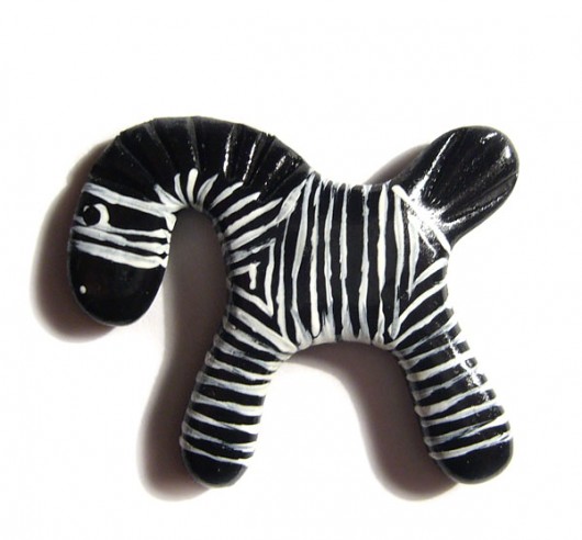 zebra magnesik PRACOWNIA Z PRZYTUPEM