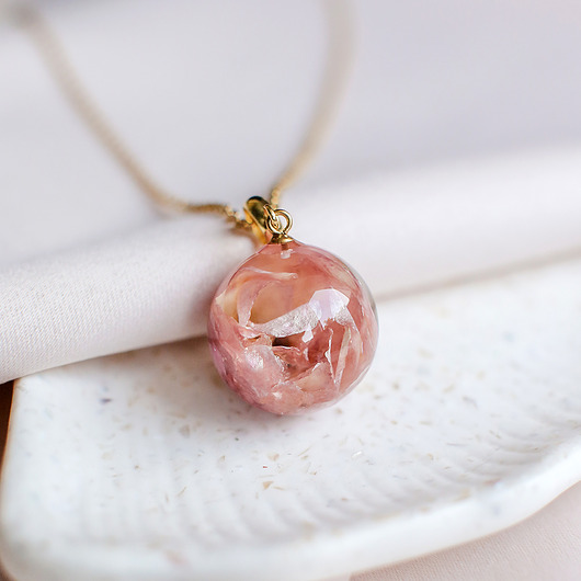 wisiory Wisiorek z różą