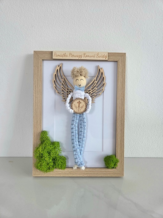 komunia - pozostałe Anioł w ramce, pamiątka Pierwszej Komunii Świętej dla chłopca