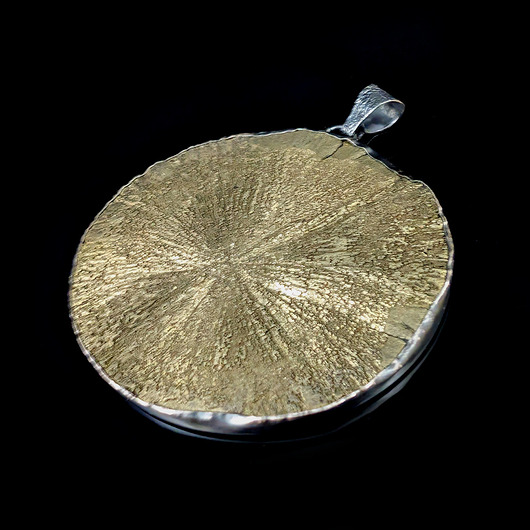 wisiory Słońce pirytu