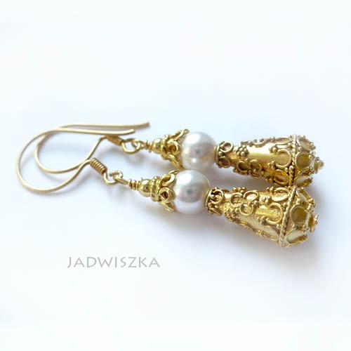 Mini gold- białe perły w koronkach XXXJadwiszka