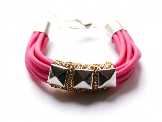 Rubber rock Republika jewelry