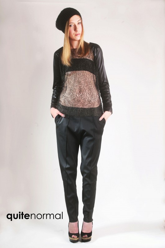 BLACK LIQUID-  spodnie powlekane lateks M 38 QuiteNormal