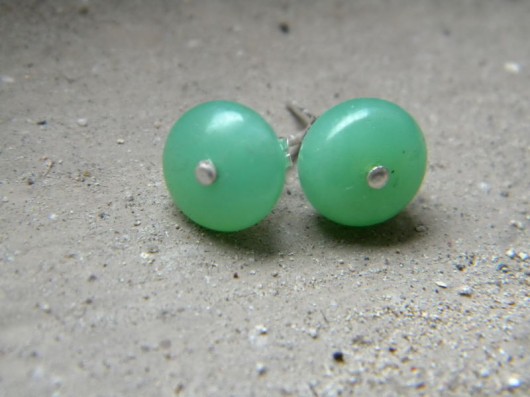 kolczyki z kamieniami Kolczyki chryzopraz 8mm
