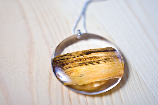 Naszyjnik z żywicy So Jewelry
