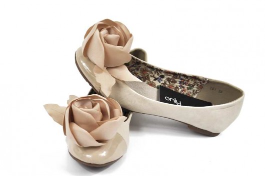 NUDE 38 ONLY SHALLOW