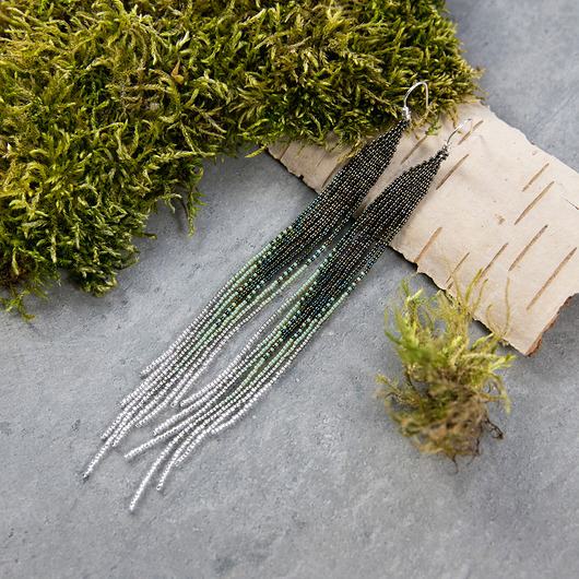 kolczyki szklane Boho Beauty - Długie kolczyki cieniowane zielenią