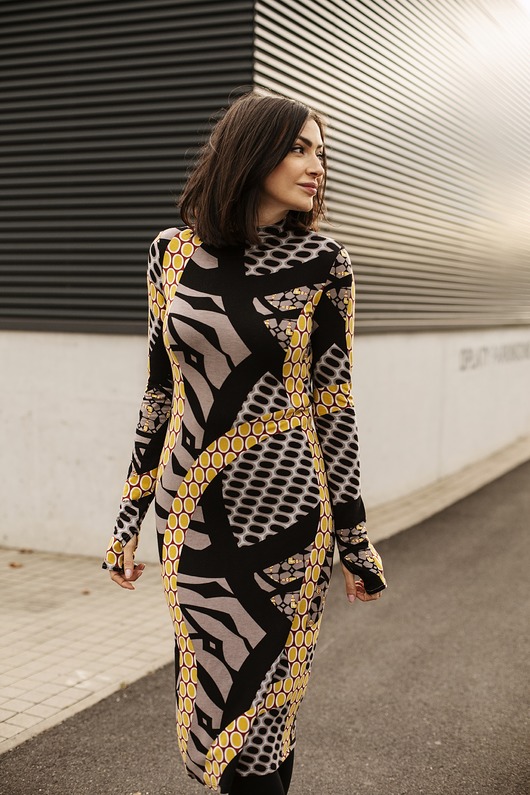 sukienki midi damskie Dzianinowa sukienka tuba Suneku