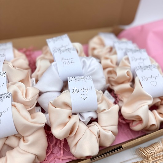 dodatki ślubne Wieczór Panieński Scrunchies z personalizacją