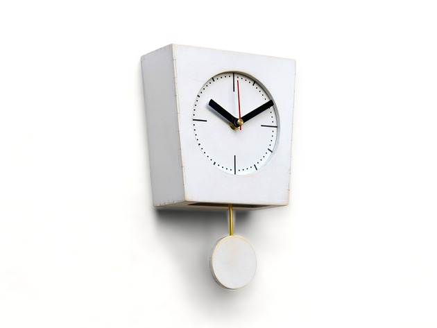 zegary Zegar na ścianę z wahadłem