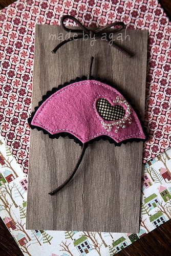 Broszka parasolka made by agah