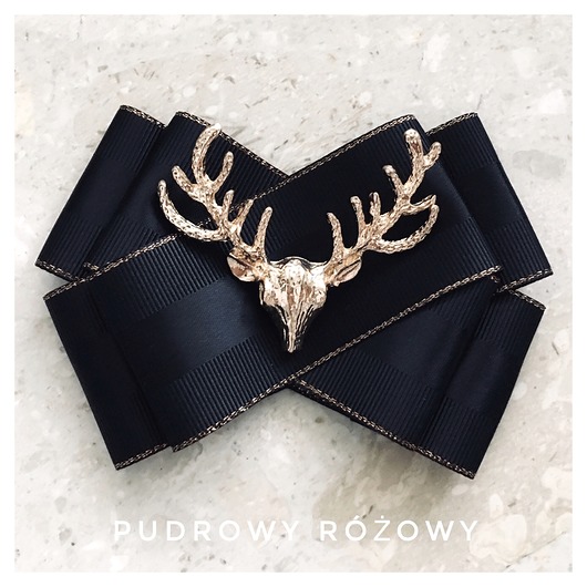 broszki Brosza  Glamour z Reniferem