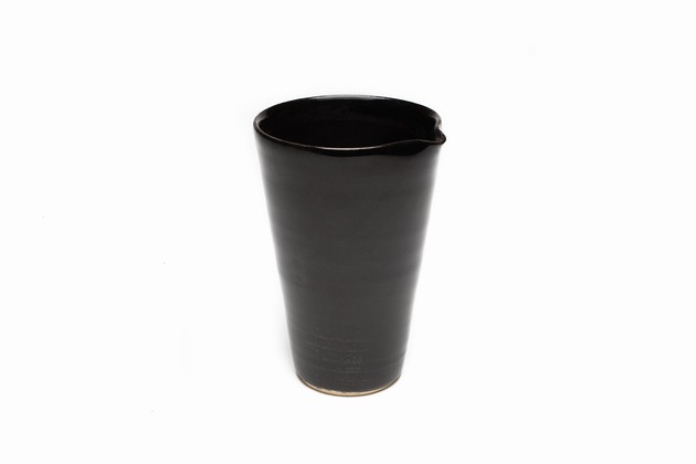 Mlecznik TRIGON czarny MANOceramics