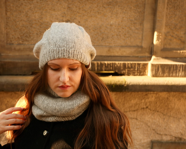 czapki damskie Jasnoszara czapka beretowa z wełny alpaki Parisian