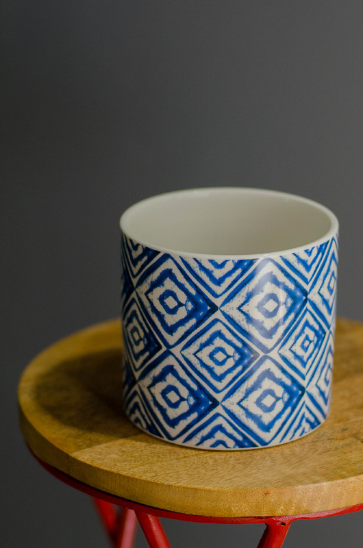 Osłonka porcelanowa biało-niebieska 13x12cm To Te Kwiaty