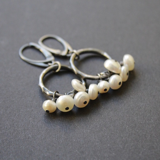 kolczyki z kamieniami Kolczyki perły na kole