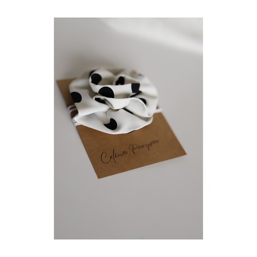 chokery Biały choker w czarne kropki