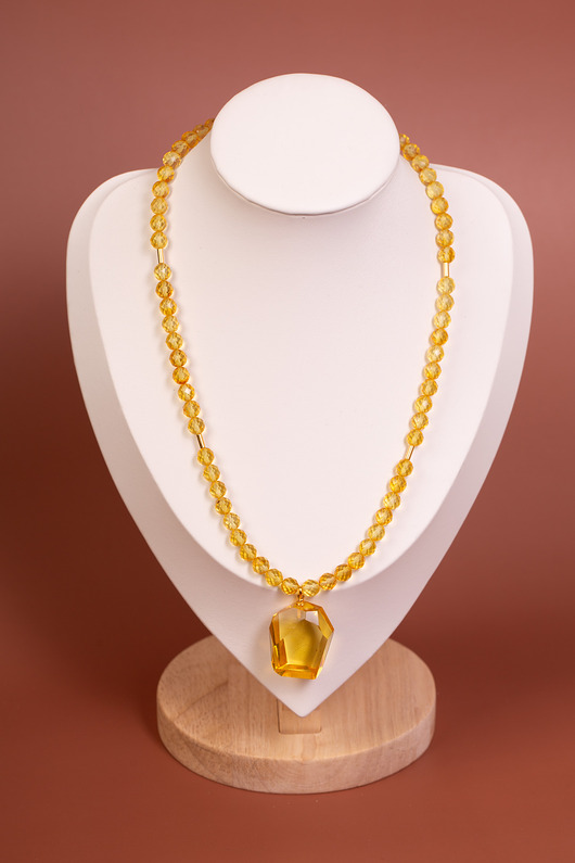 naszyjniki - inne Naszyjnik z bursztynem bałtyckim fasetowanym