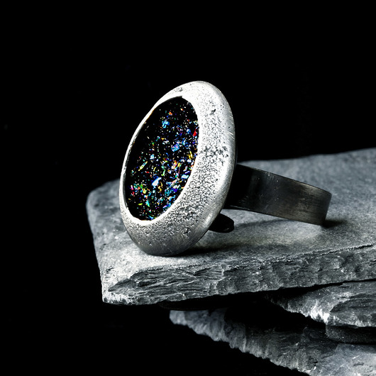 Srebrny pierścionek regulowany w stylu Glamour SHAMBALA